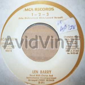 1 2 3 BULLSEYE by LEN BARRY