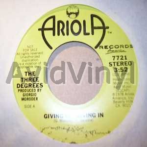 Three Degrees - Giving Up Giving In / Same