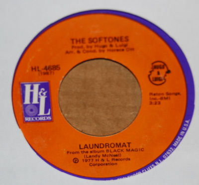 SOFTONES — LAUNDROMAT / AND I REMEMBER YOUR FACE record label scan
