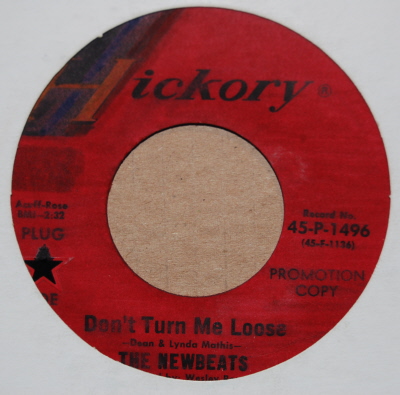 NEWBEATS — DON'T TURN ME LOOSE / TOO SWEET TO BE FORGOTTEN record label scan