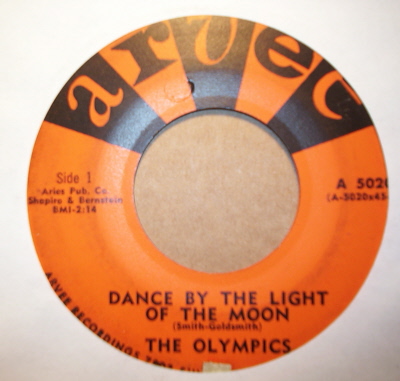 OLYMPICS — DANCE BY THE LIGHT OF THE MOON / DODGE SISTER record label scan
