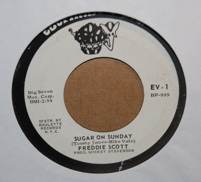 FREDDIE SCOTT — SUGAR ON SUNDAY / JOHNNY'S HILL record label scan