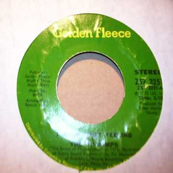 TRAMMPS — I KNOW THAT FEELING / LOVE EPIDEMIC record label scan