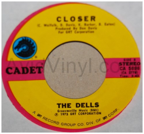 DELLS — CLOSER / GIVE YOUR BABY A STANDING OVATION record label scan