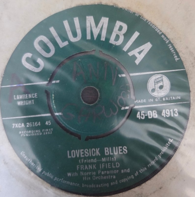 FRANK IFIELD — LOVESICK BLUES / SHE TAUGHT ME HOW TO YODEL record label scan