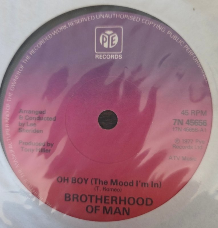 BROTHERHOOD OF MAN — OH BOY / CLOSER CLOSER record label scan
