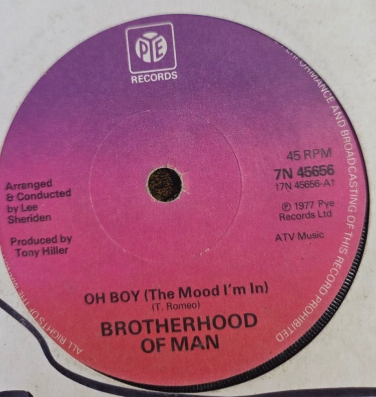 BROTHERHOOD OF MAN — OH BOY / CLOSER CLOSER record label scan