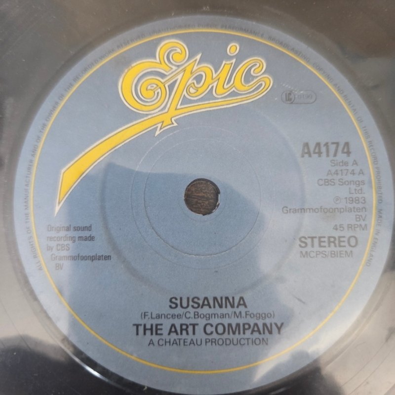 THE ART COMPANY — SUSANNA / THE 17TH FLOOR record label scan