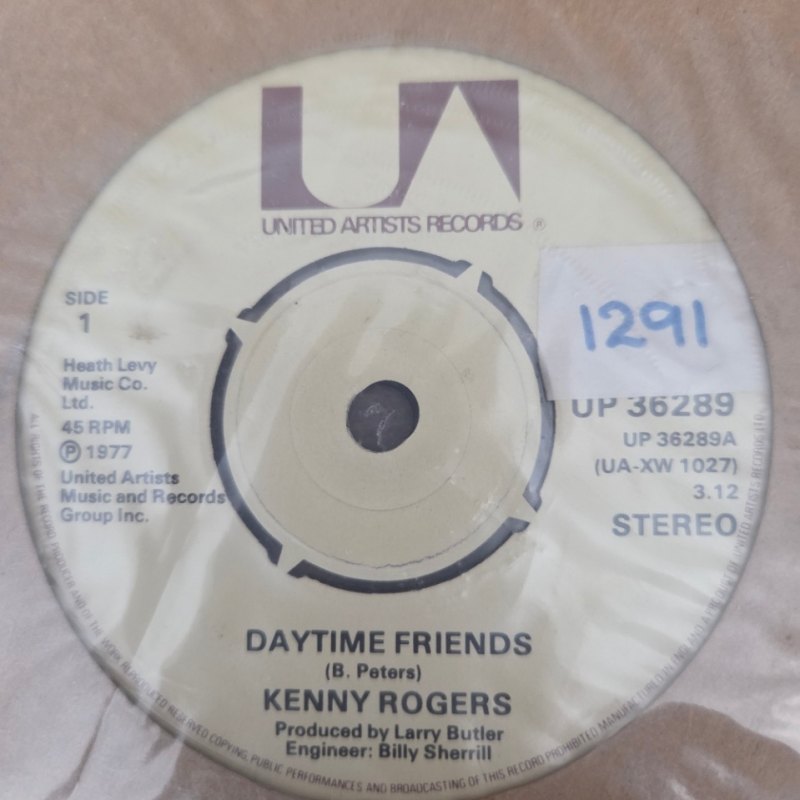 KENNY ROGERS — DAYTIME FRIENDS / WE DON'T MAKE LOVE ANYMORE record label scan