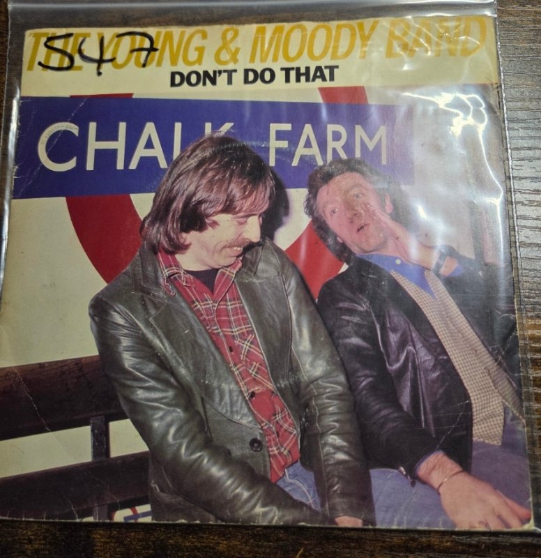 YOUNG AND MOODY BAND — DON'T DO THAT / HOW CAN I HELP YOU TONIGHT record label scan