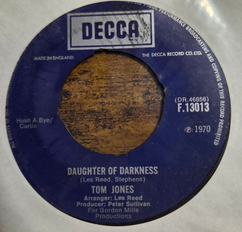 TOM JONES — DAUGHTER OF DARKNESS / TUPELO MISSISSIPPI FLASH record label scan