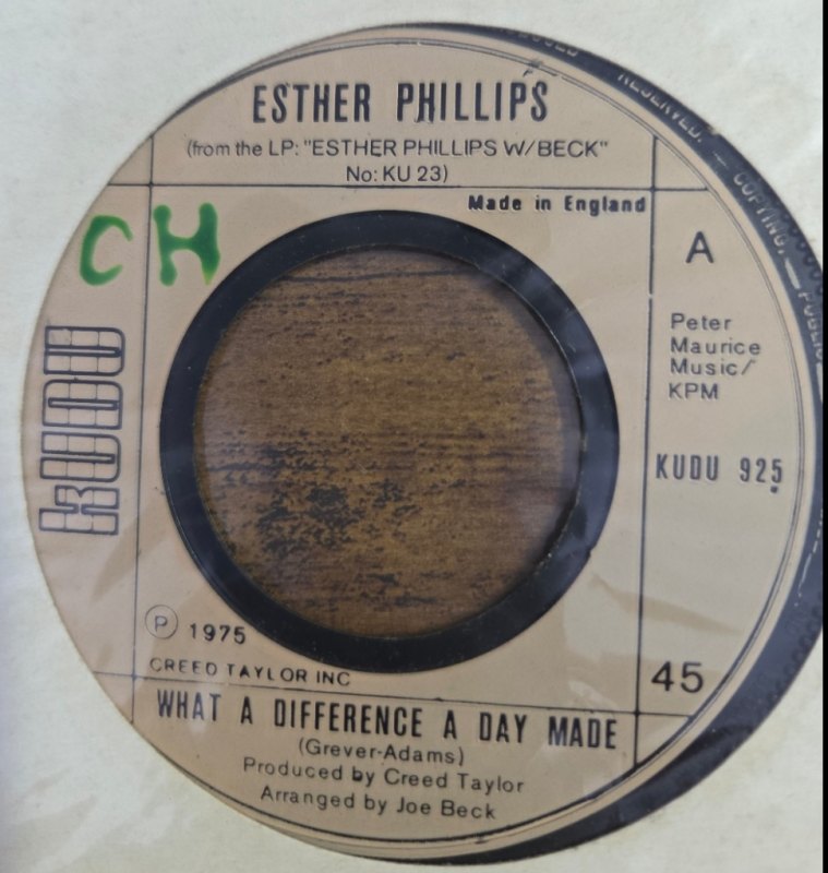 ESTHER PHILLIPS — WHAT A DIFFERENCE A DAY MADE / TURN AROUND LOOK AT ME record label scan