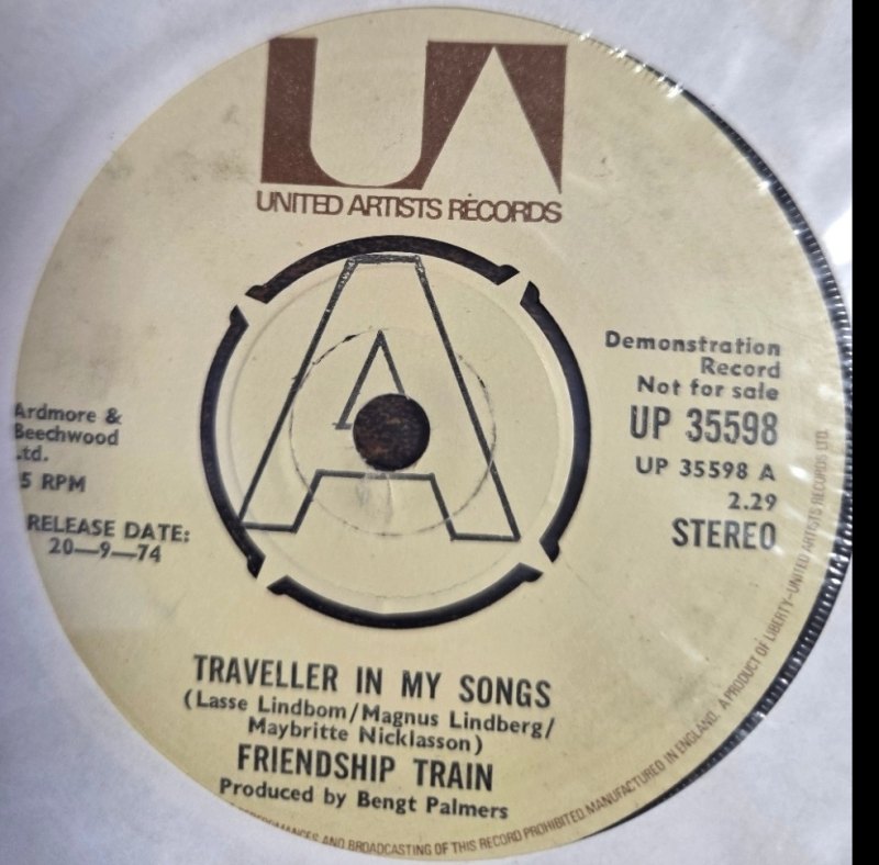 FRIENDSHIP TRAIN — TRAVELLER IN MY SONGS / FRIENDS MY DAY record label scan