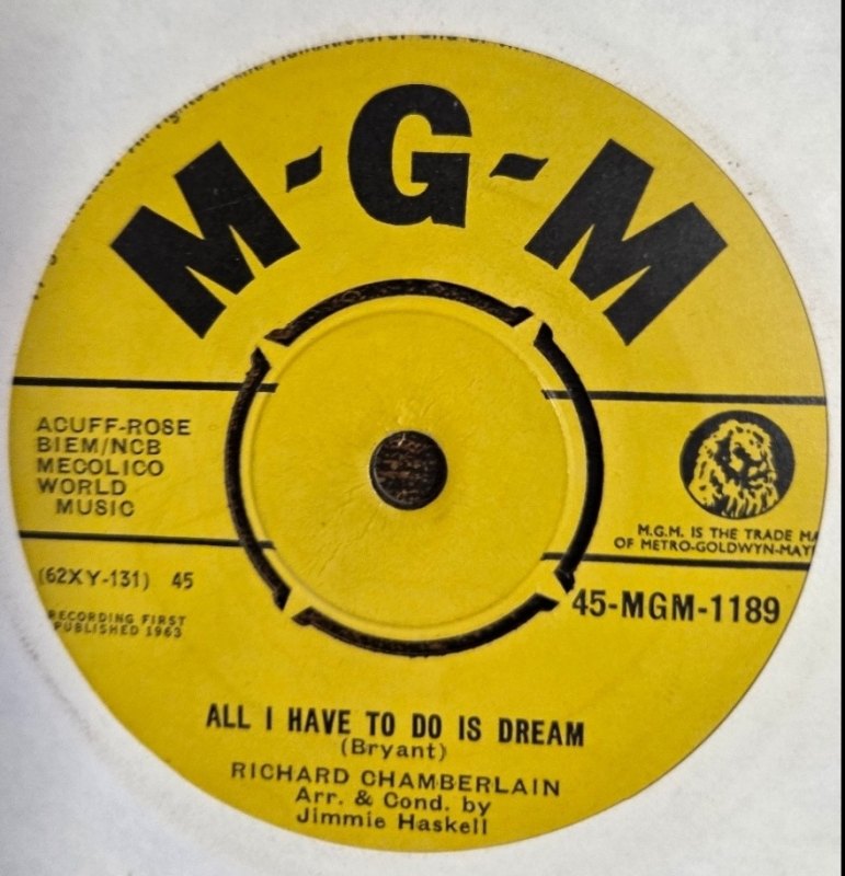 RICHARD CHAMBERLAIN — ALL I HAVE TO DO IS DREAM / HI-LILI, HO-LO record label scan