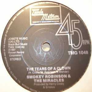 SMOKEY ROBINSON AND THE MIRACLES — TEARS OF A CLOWN / TRACKS OF MY TEARS record label scan