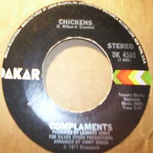 COMPLAMENTS CHICKENS / FALLING IN LOVE