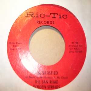 SAN REMO GOLDEN STRINGS — I'M SATISFIED / BLUEBERRY HILL record label scan
