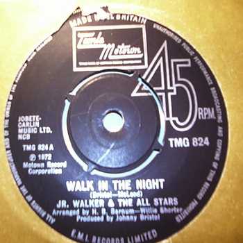 JR. WALKER AND THE ALL STARS — WALK IN THE NIGHT / RIGHT ON BROTHERS AND SISTERS / GOTTA HOLD ON TO THIS FEELING record label scan