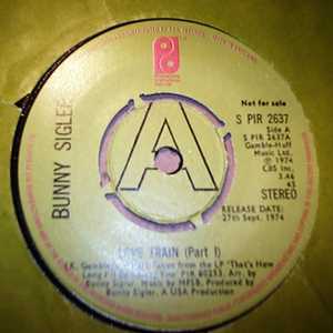 BUNNY SIGLER — LOVE TRAIN / PT2 record label scan