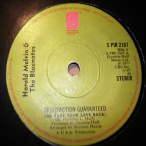 HAROLD MELVIN AND THE BLUENOTES — SATISFACTION GUARANTEED / I'M WEAK FOR YOU record label scan