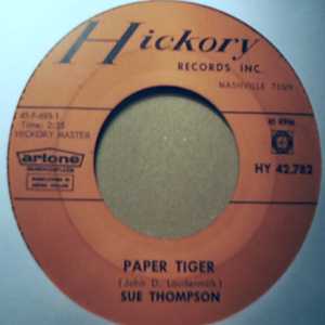 SUE THOMPSON — PAPER TIGER / MAMA, DON'T CRY AT MY WEDDING record label scan