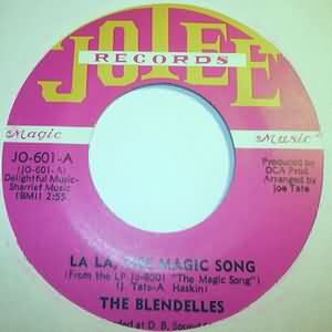 BLENDELLES — LA LA THE MAGIC SONG / IN THE SUMMER record label scan