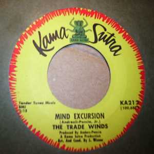 TRADE WINDS — MIND EXCURSION / LITTLE SUSANS DREAMIN record label scan